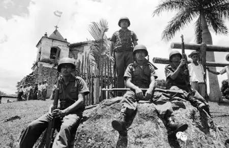 战争|最荒唐的战争（刮胡子引起的战争 一口酒引起的战争）