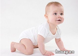 宝宝爬行常有四大益处妈妈要重视 宝宝爬行好处多