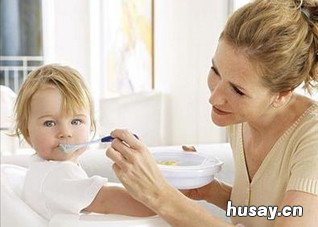 怎样给宝宝添加辅食 怎样给宝宝添加辅食 生活与健康报