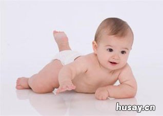 宝宝学爬行,过早过晚都不利 宝宝爬行早了好不好