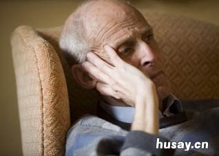 引起老年痴呆症的五大常见因素 老年痴呆症原因有几种