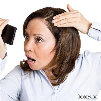 电脑辐射脸上起痘痘怎么办 电脑辐射脸上长痘