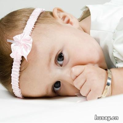 两个月小孩感冒鼻塞怎么办? 两个月宝宝感冒鼻塞,怎么办?