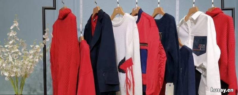 为什么衣服放在衣柜里会变黄 柜子里的衣服为什么会变黄