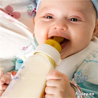 婴儿拉稀怎么回事 婴儿拉稀怎么回事啊