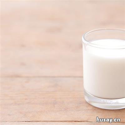 牛奶加蜂蜜的功效 牛奶加蜂蜜的功效男生