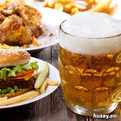 啤酒洗脸的正确方法 用啤酒洗脸的方法