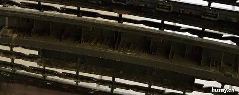 雪佛兰科沃兹保险丝盒在哪 雪佛兰科鲁兹保险丝盒在什么地方