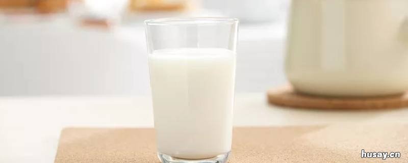 一盒牛奶的热量是多少卡 一杯牛奶的热量是多少?