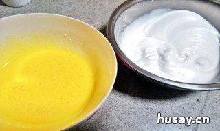 做蛋糕蛋清里放醋有什么作用 做蛋糕蛋清里面放白醋起什么作用