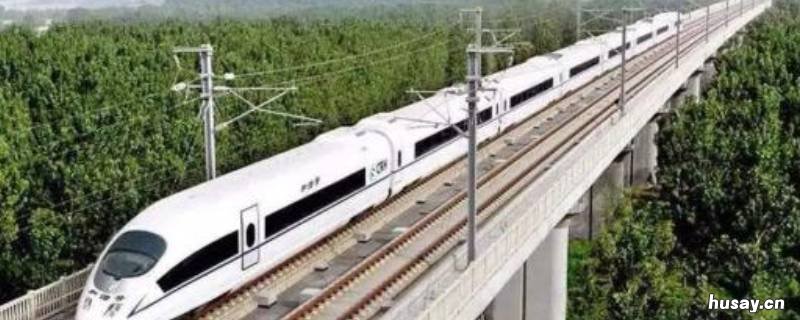 为什么一辆高铁有两个车次号 为什么一列高铁有两个号