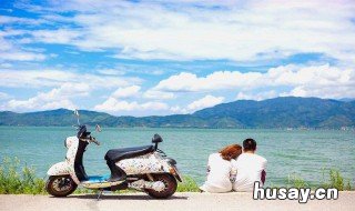 情侣适合去哪里旅游 情侣适合去哪里旅游好