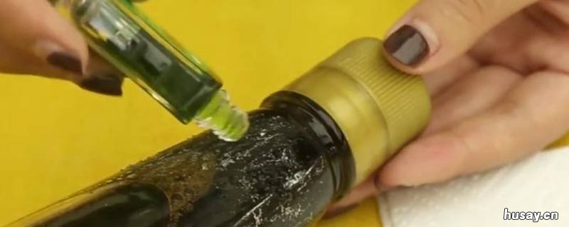 怎样去除商标留下的粘胶 怎么样去掉商标的粘胶