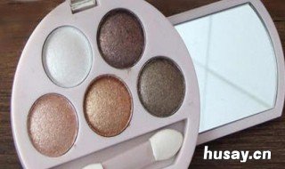 烤粉眼影和普通眼影的区别是什么