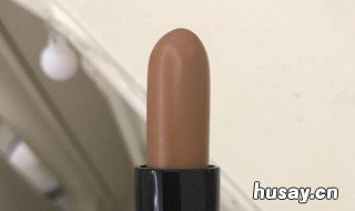 护唇膏可以修容吗 修护唇膏和润唇膏