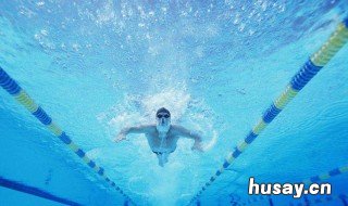 游泳前需不需要卸妆 游泳前需不需要卸妆呢