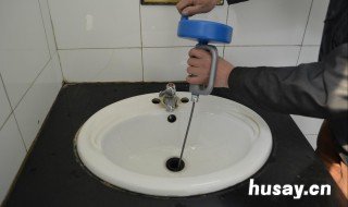 马桶堵了但还缓慢下水 马桶堵了但还缓慢下水有漩涡