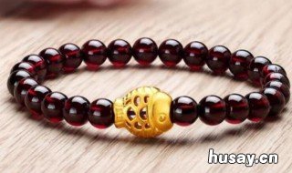 石榴石戴哪只手 石榴石戴哪只手最好