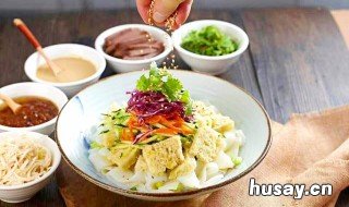 卖凉皮的经典广告词 卖凉皮的经典广告词大全