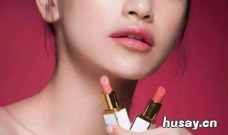 唇彩和唇膏哪个持久 唇膏和唇彩哪个更润唇