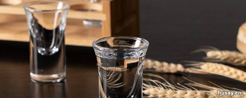 白酒杯大小规格 白酒杯大小规格有刻度