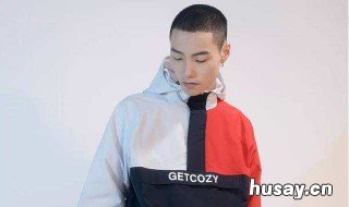 冲锋衣需要买大一码吗 冲锋衣需要买大一码吗女