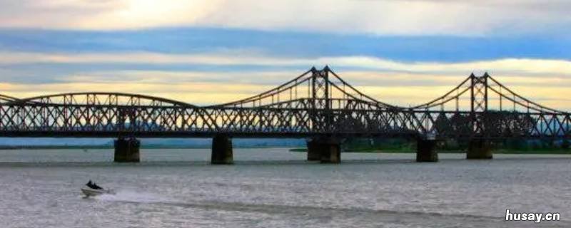 中朝边界以什么和鸭绿江为界 中朝界限并不是鸭绿江,而是在中国大陆上!