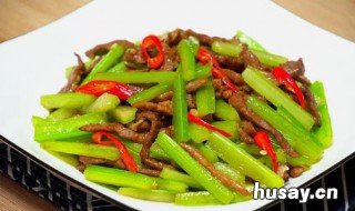 芹菜和辣椒能一起炒吗 芹菜可以辣椒一起炒