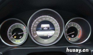 胎压复位键在哪 奥迪q3胎压复位键在哪