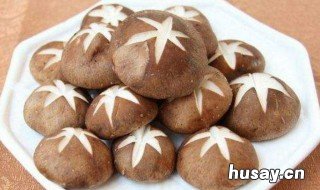 茼蒿和香菇能一起吃吗 茼蒿可以和香菇一起吃吗