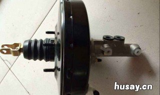 刹车助力泵坏了的表现 刹车助力泵损坏原因