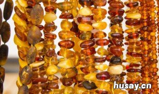 琥珀和蜜蜡的功效 琥珀蜜蜡的功效与作用图片