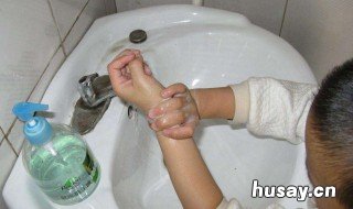 幼儿正确的洗手方法 幼儿正确的洗手方法是简单