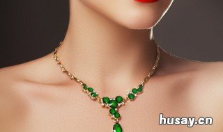 翡翠a货挂件价格 翡翠a货挂件价格多少