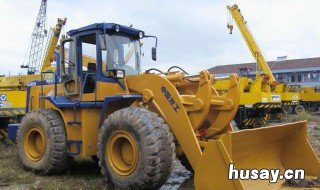 新铲车烧机油怎么回事 铲车烧机油的话一天会烧多少