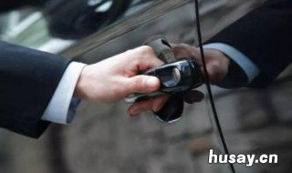 车门锁锈坏了里外都打不开怎么办 车门锁锈坏了里外都打不开怎么回事