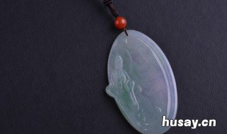 翡翠糯种挂件多少钱 糯种翡翠玉佩多少钱