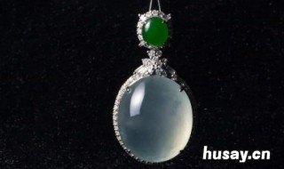 如何区分翡翠的种水 翡翠的种水怎么划分