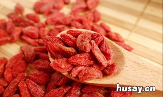 苹果和枸杞能一起吃吗 枸杞可以跟苹果一起吃吗