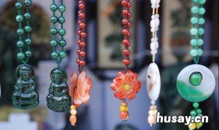 翡翠密度3.33 翡翠密度3.33折射率1.66 粒状纤维结构