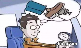 开车猛踩油门对车有危害吗? 开车猛踩油门对车有危害吗知乎