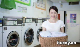 半自动洗衣机漏水存不住水怎么回事 全自动洗衣机漏水是怎么回事不存水怎么修
