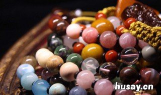 玛瑙和玉有什么区别 玛瑙和玉有什么区别图片