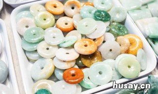 俄罗斯翡翠的特征 俄罗斯翡翠是什么石