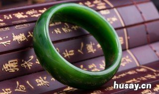 加工翡翠手镯价位 翡翠手镯加工多少钱
