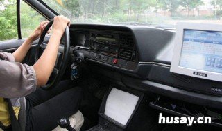 科目二防止腿抖妙招 怎么防止科目二腿抖