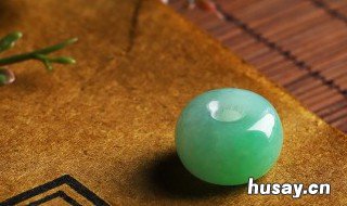翡翠怎么看种水的 怎样看翡翠有没有种水
