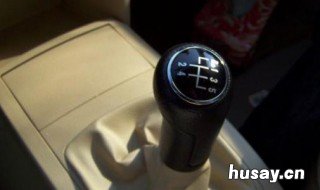 新手学车挂档 新手学车挂档技巧口诀