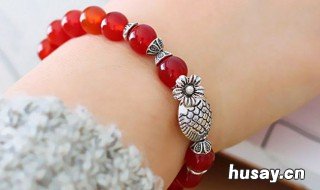 本命年送女生什么礼物 本命年送女生什么礼物合适