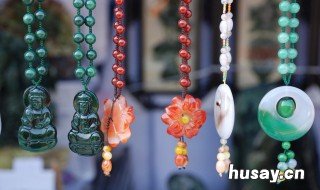 玻璃种翡翠挂件价格 玻璃种翡翠佛像挂件图片价格